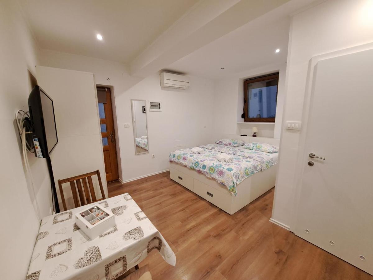 Meressa Nina&Leo Studio Apartments Novigrad Istria Kültér fotó